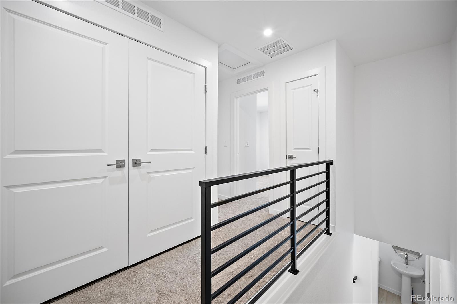 MLS Image #18 for 2060 s holly street,denver, Colorado