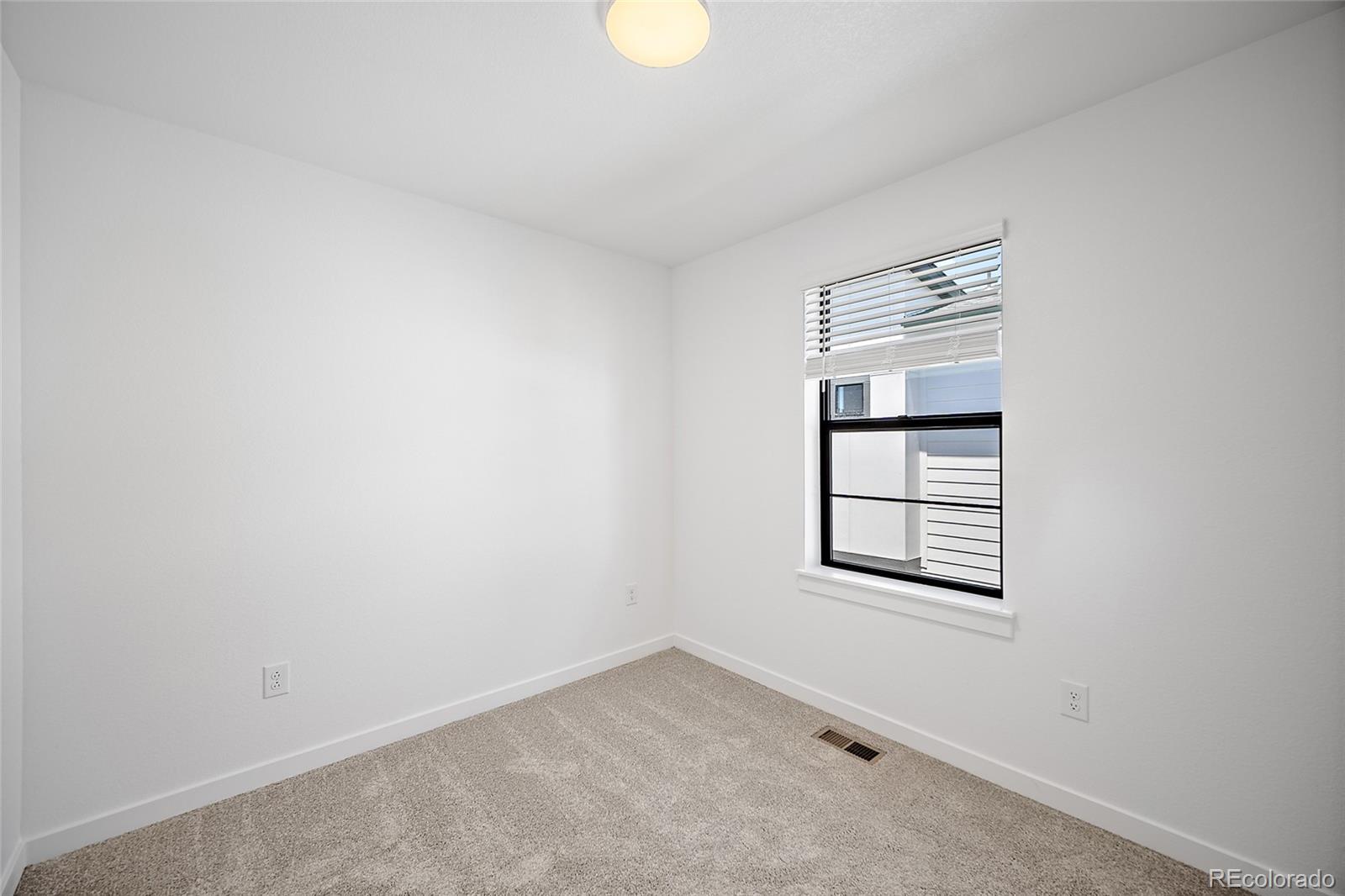 MLS Image #19 for 2060 s holly street,denver, Colorado