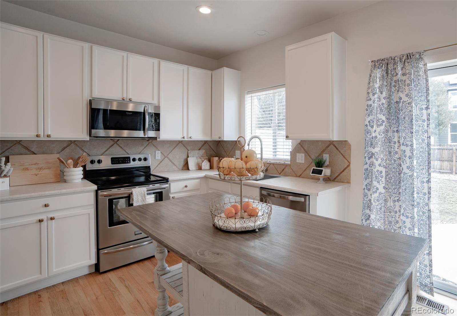 MLS Image #6 for 12886  royal birkdale road,peyton, Colorado