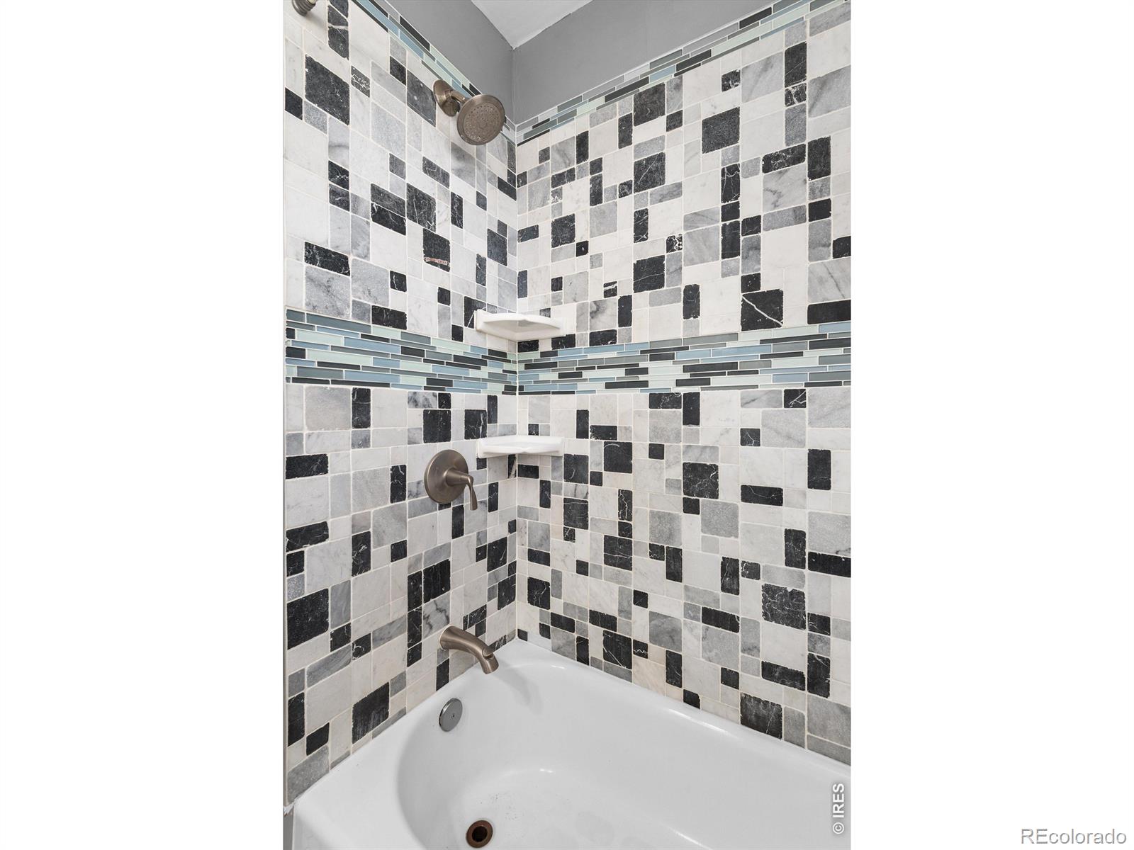 MLS Image #23 for 1446 n gilpin street,denver, Colorado