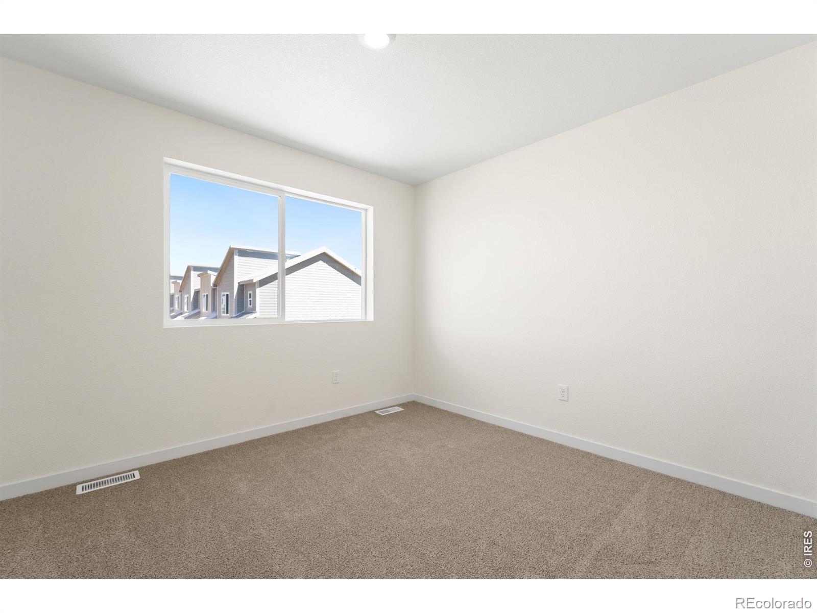 MLS Image #15 for 3921  green court,evans, Colorado