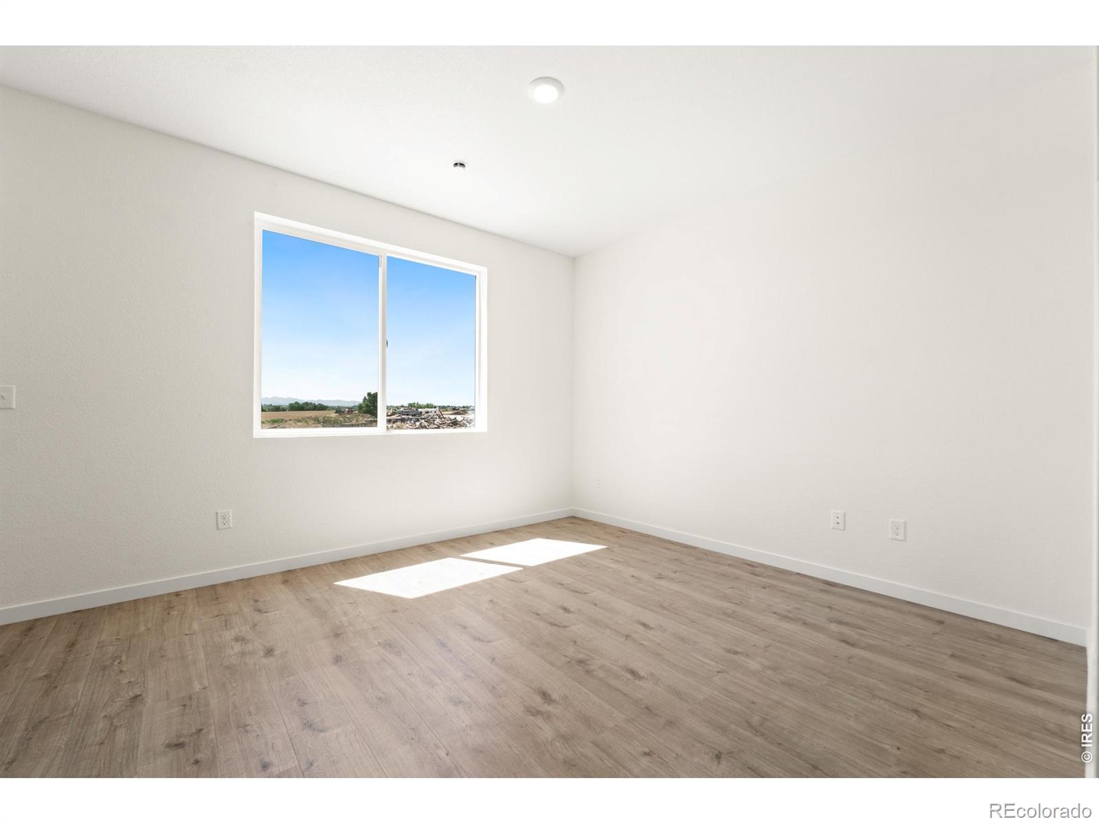 MLS Image #6 for 3921  green court,evans, Colorado