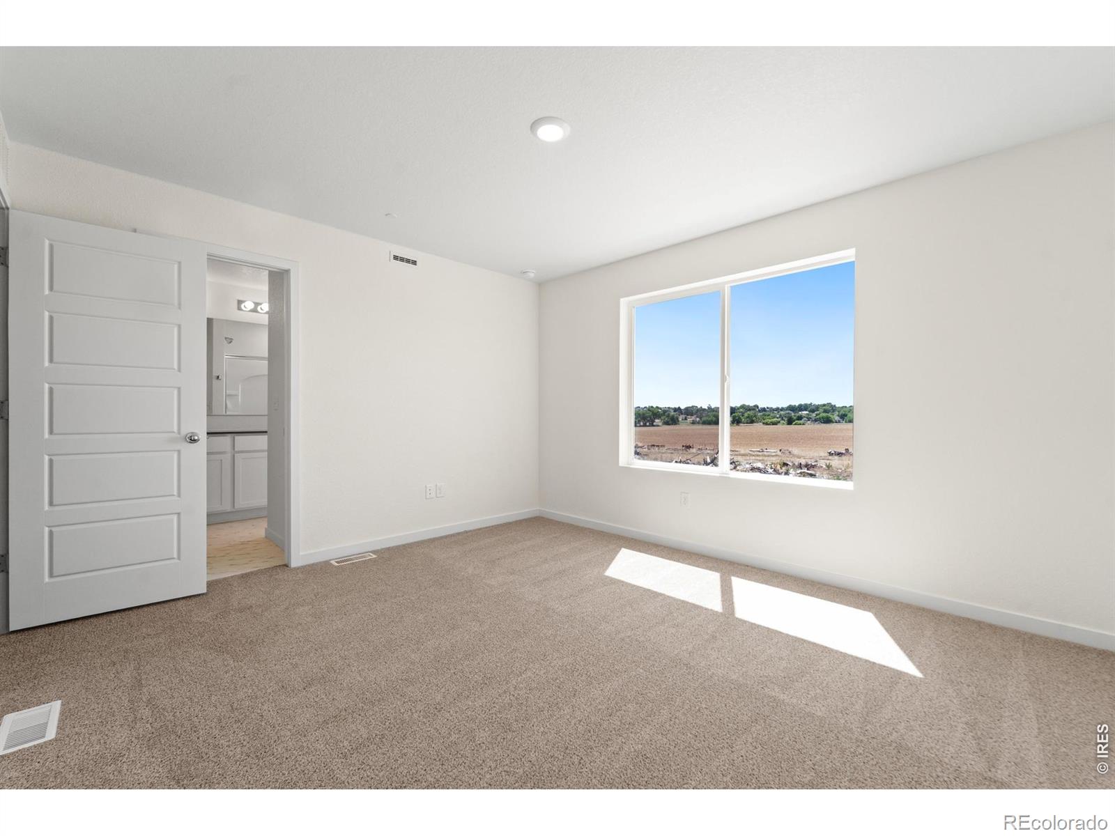 MLS Image #9 for 3921  green court,evans, Colorado