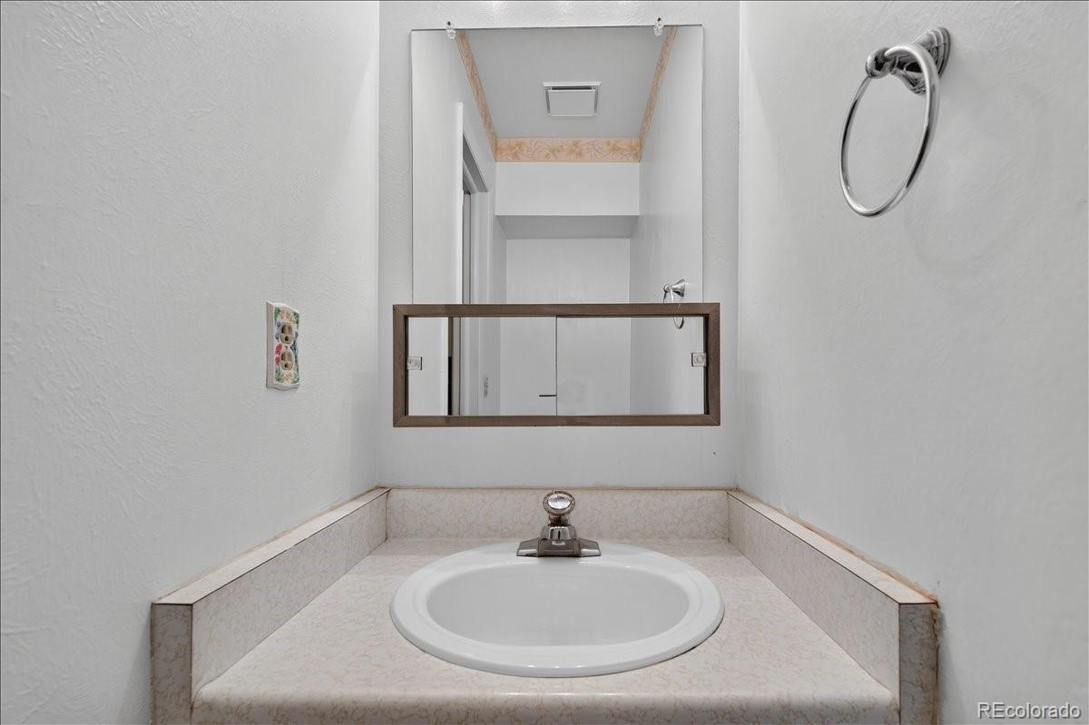 MLS Image #13 for 8741  chase drive,arvada, Colorado