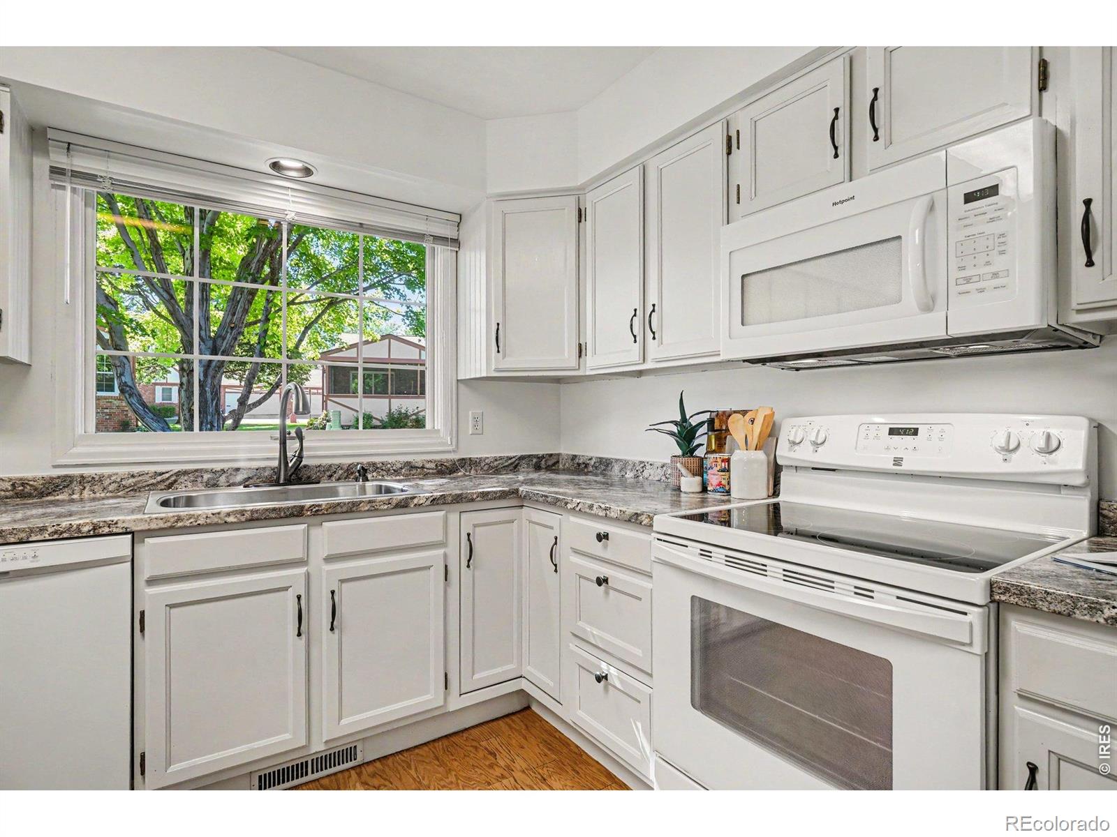MLS Image #9 for 1435  elmhurst lane,longmont, Colorado