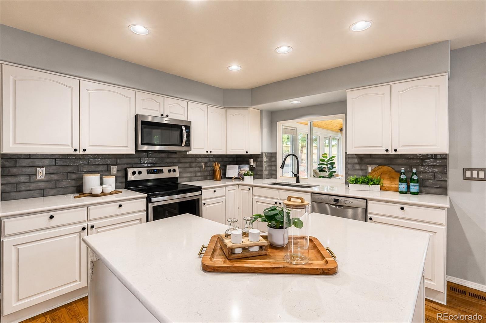 MLS Image #7 for 2712  emerald ridge drive,colorado springs, Colorado