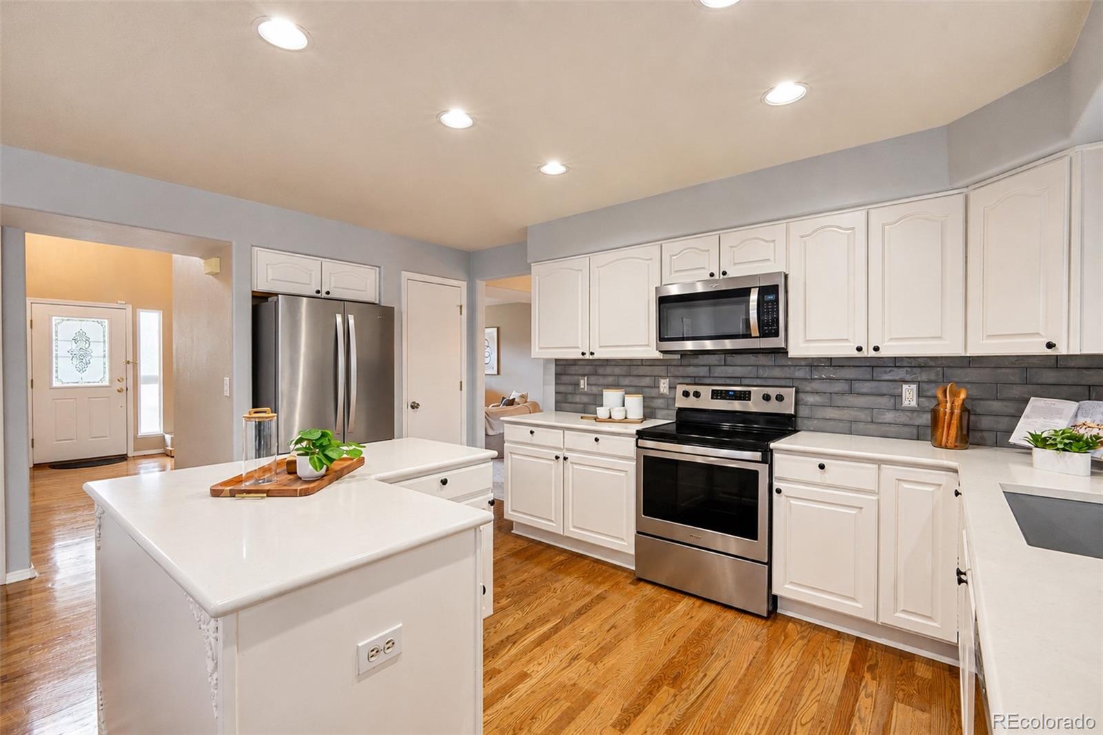 MLS Image #8 for 2712  emerald ridge drive,colorado springs, Colorado