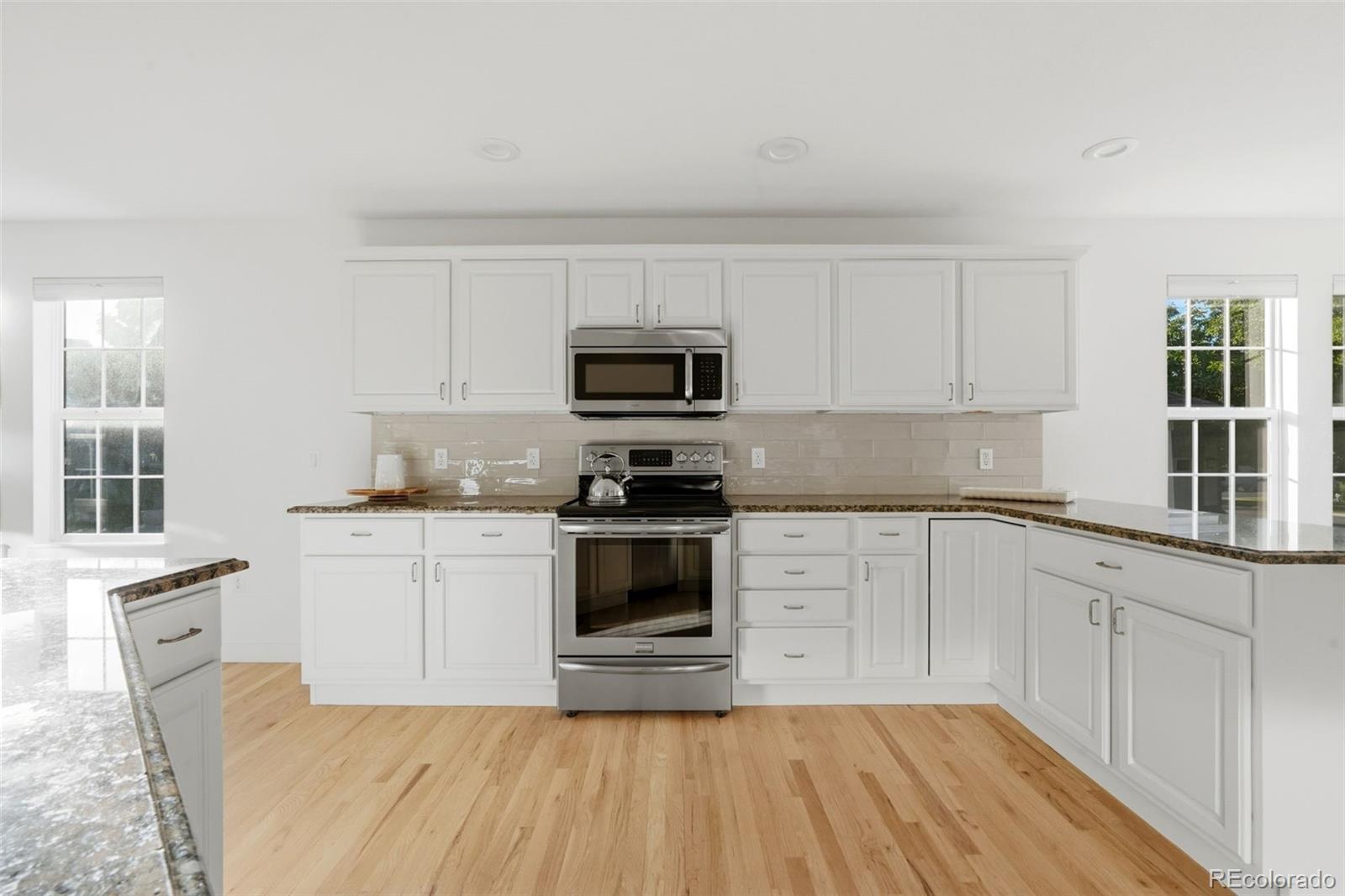 MLS Image #12 for 7883 s buchanan way,aurora, Colorado