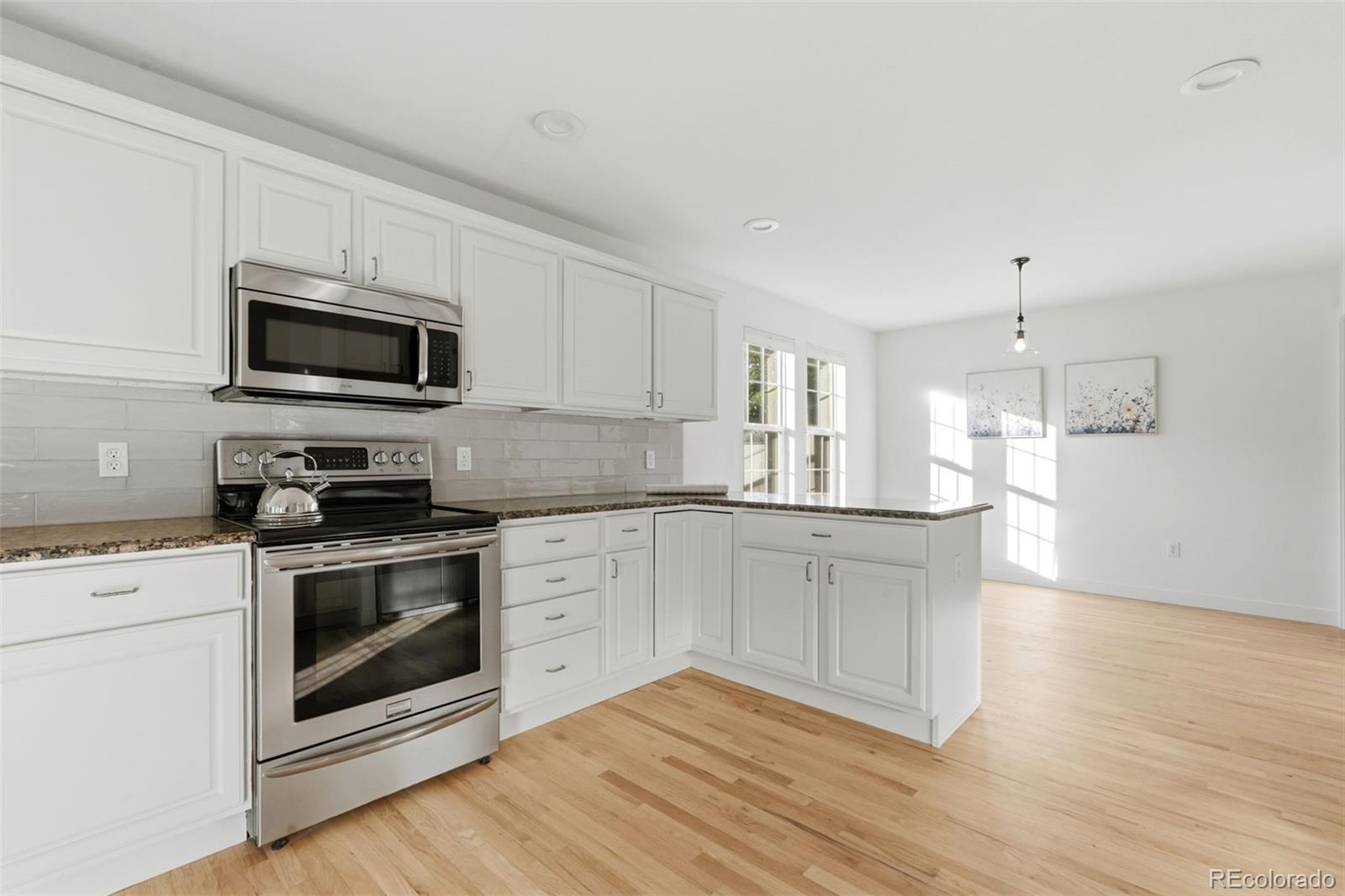 MLS Image #13 for 7883 s buchanan way,aurora, Colorado