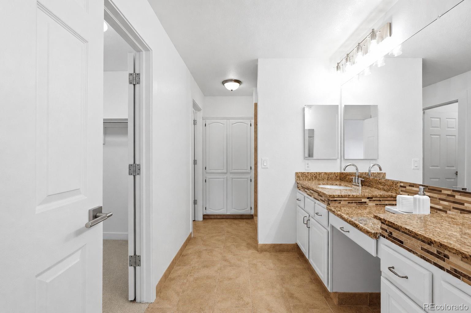 MLS Image #17 for 7883 s buchanan way,aurora, Colorado