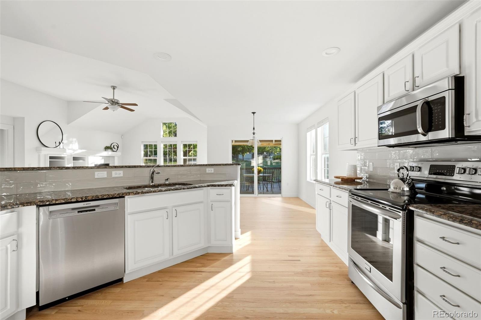 MLS Image #9 for 7883 s buchanan way,aurora, Colorado