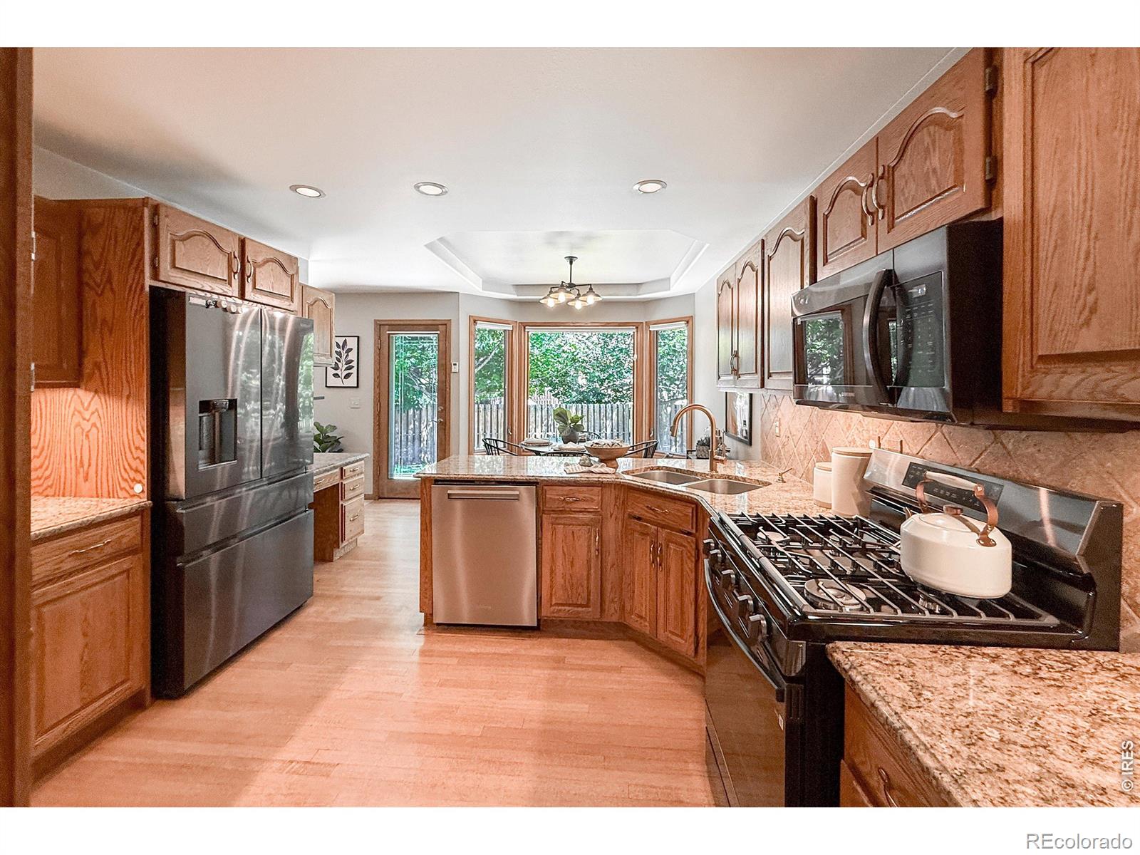 MLS Image #10 for 2010  emerald drive,longmont, Colorado
