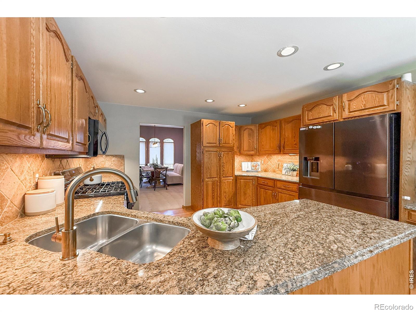 MLS Image #13 for 2010  emerald drive,longmont, Colorado