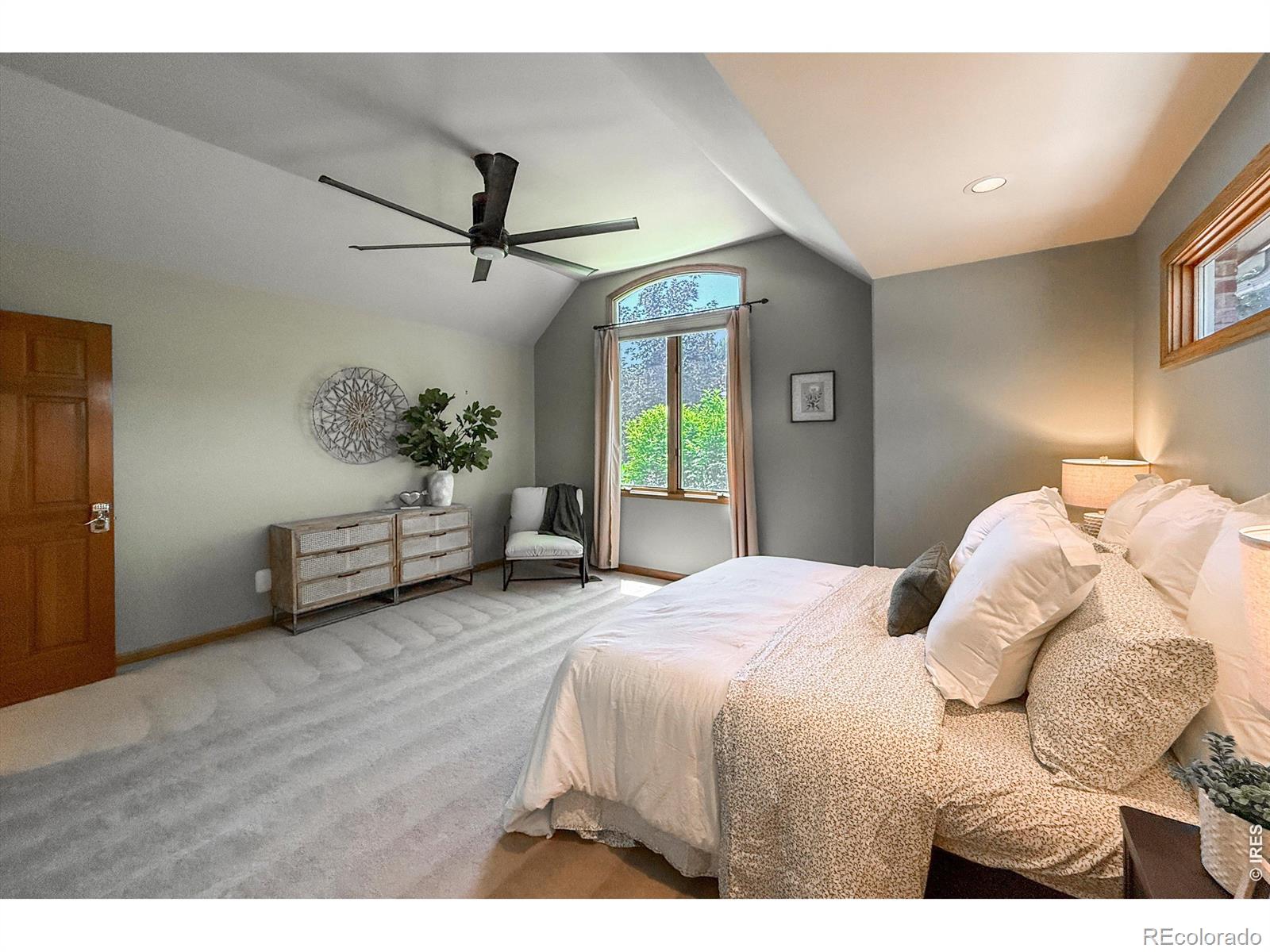 MLS Image #21 for 2010  emerald drive,longmont, Colorado