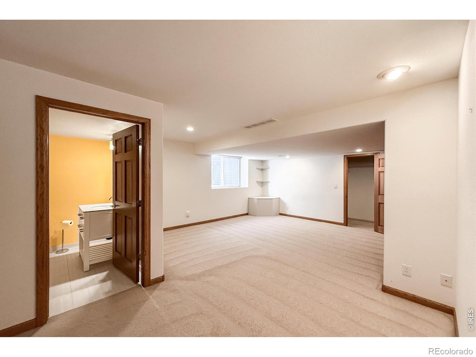 MLS Image #41 for 2010  emerald drive,longmont, Colorado
