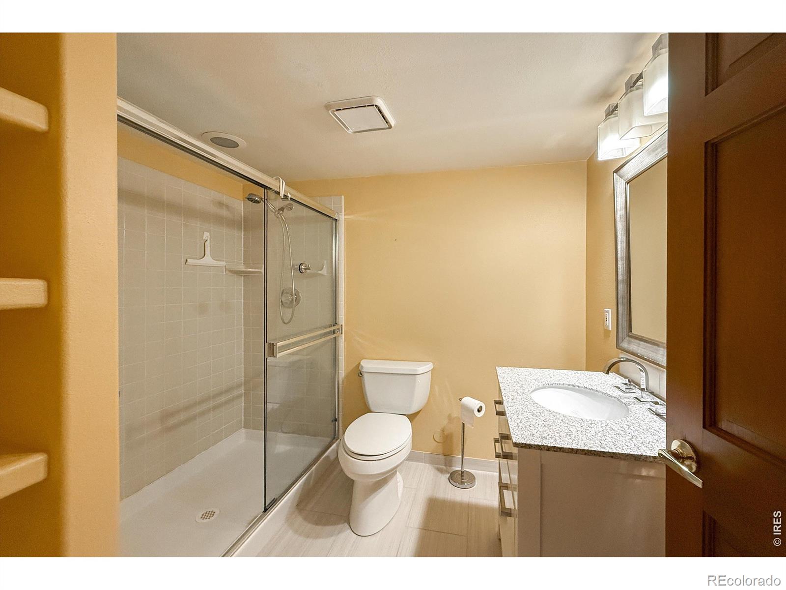 MLS Image #42 for 2010  emerald drive,longmont, Colorado