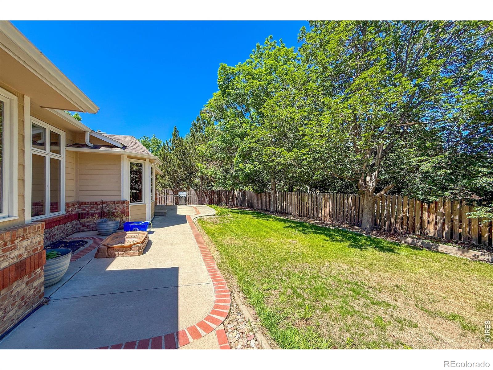 MLS Image #48 for 2010  emerald drive,longmont, Colorado