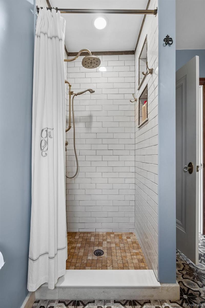 MLS Image #30 for 1124  holly street,denver, Colorado
