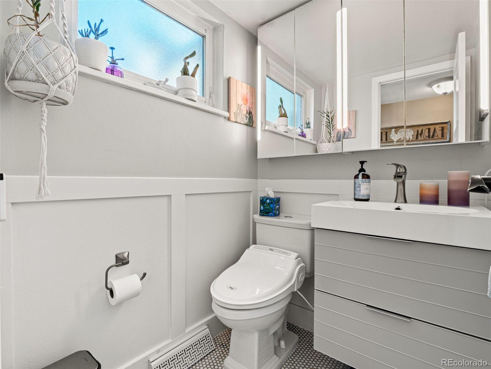 MLS Image #11 for 7329 s tamarac court,englewood, Colorado
