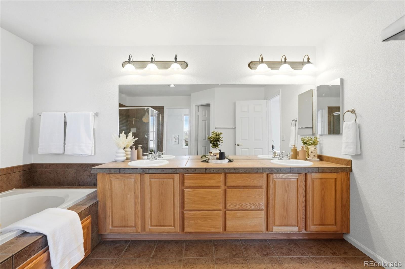 MLS Image #27 for 24725 e gunnison drive,aurora, Colorado