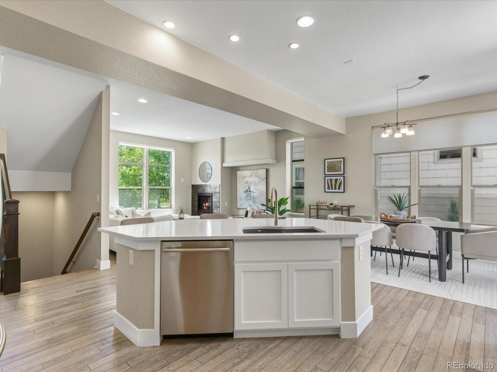 MLS Image #11 for 9025 e prairie meadow drive,denver, Colorado