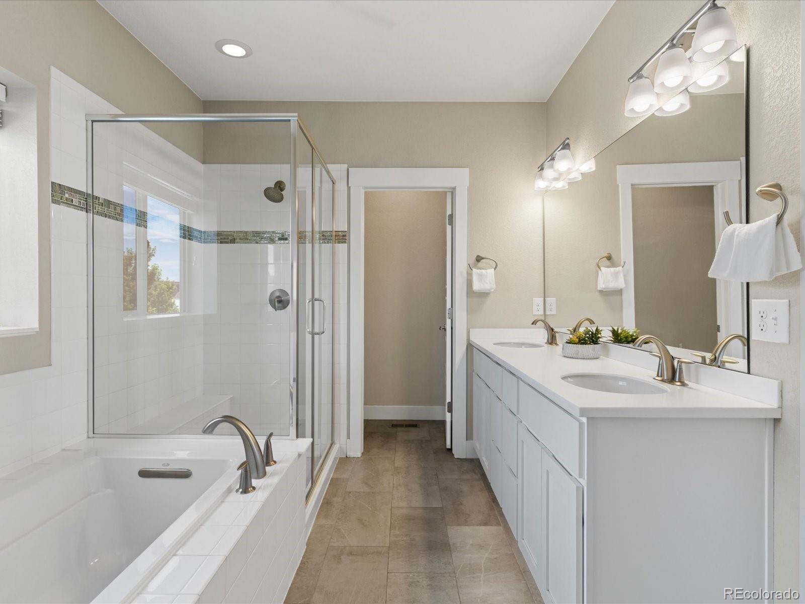 MLS Image #16 for 9025 e prairie meadow drive,denver, Colorado