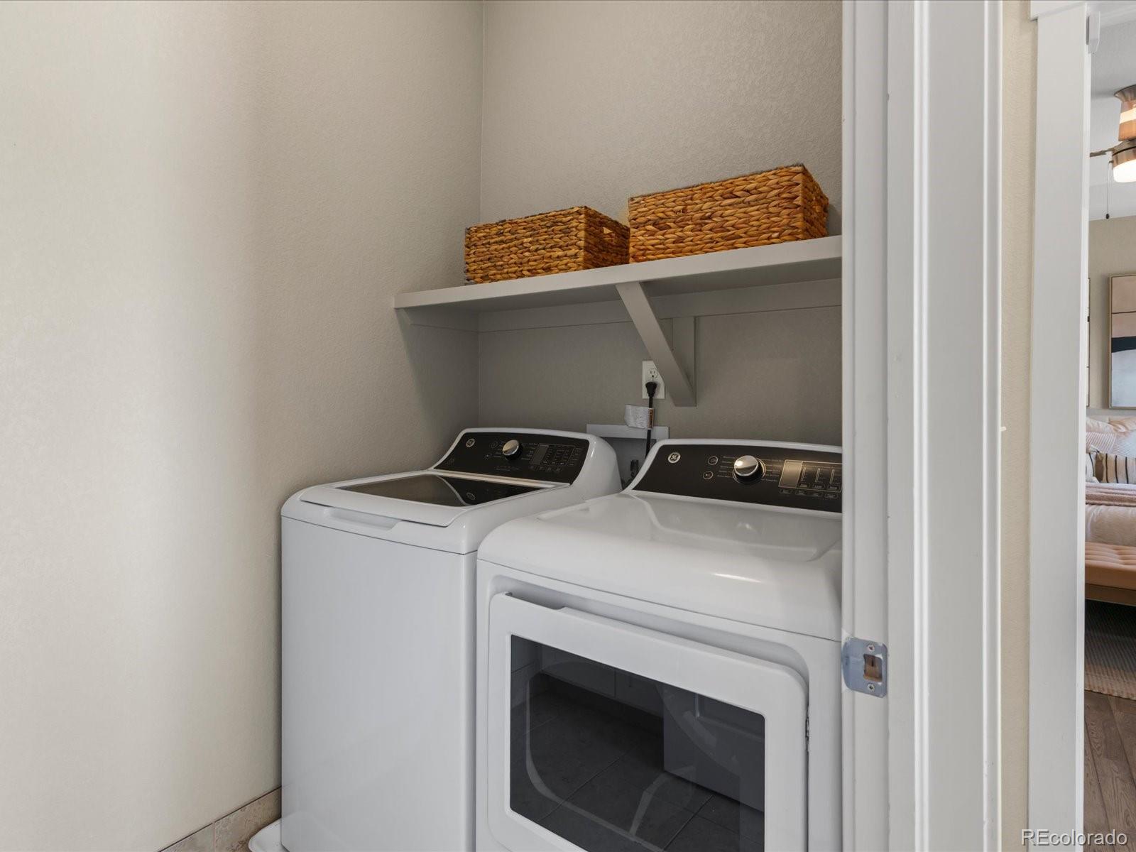 MLS Image #20 for 9025 e prairie meadow drive,denver, Colorado