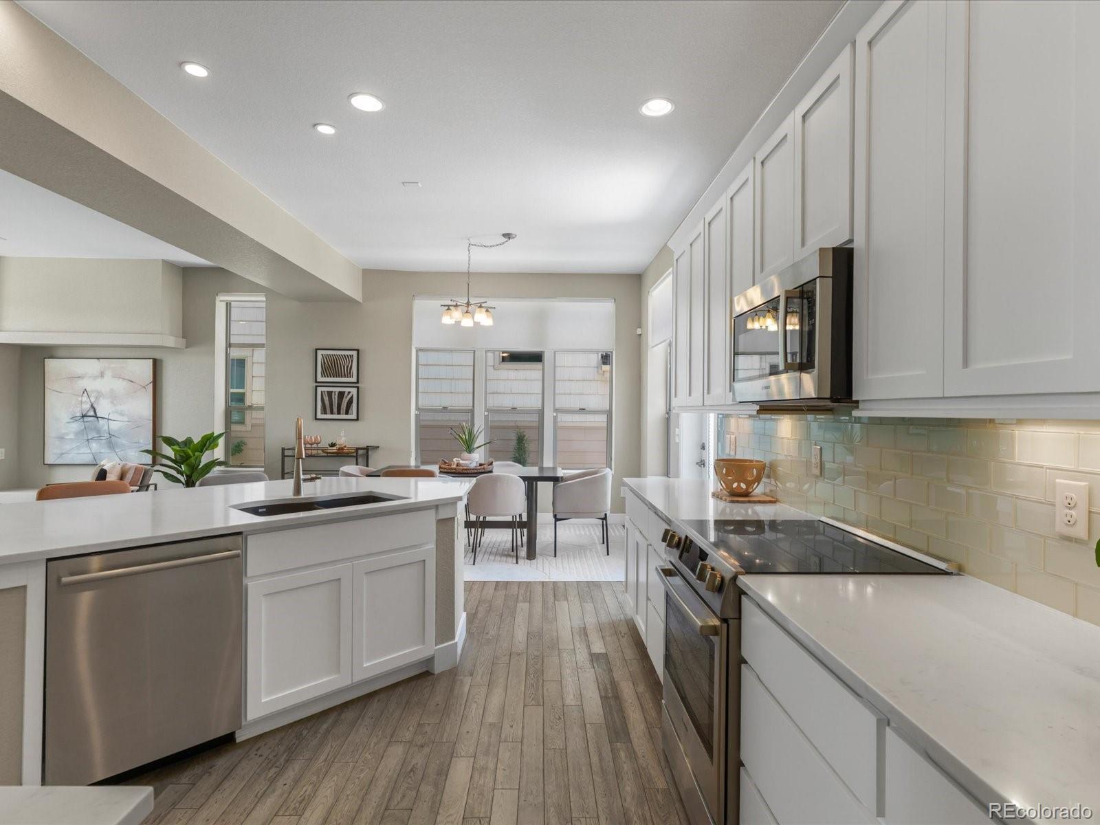 MLS Image #9 for 9025 e prairie meadow drive,denver, Colorado