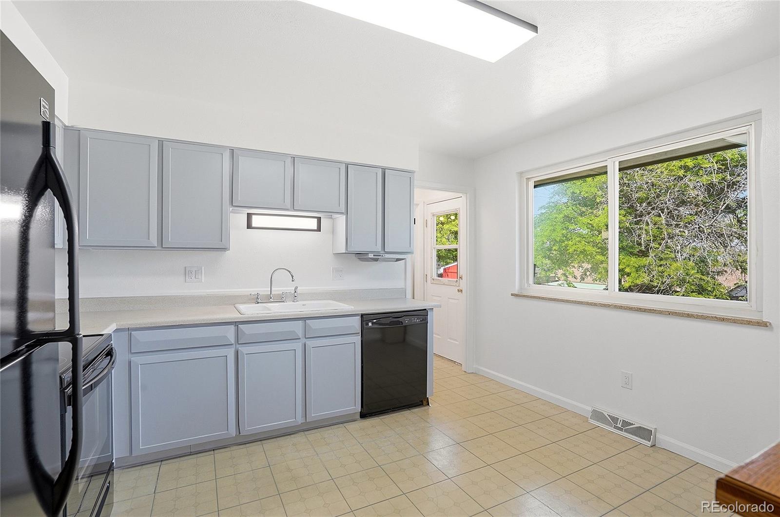 MLS Image #14 for 614 s worchester street,aurora, Colorado