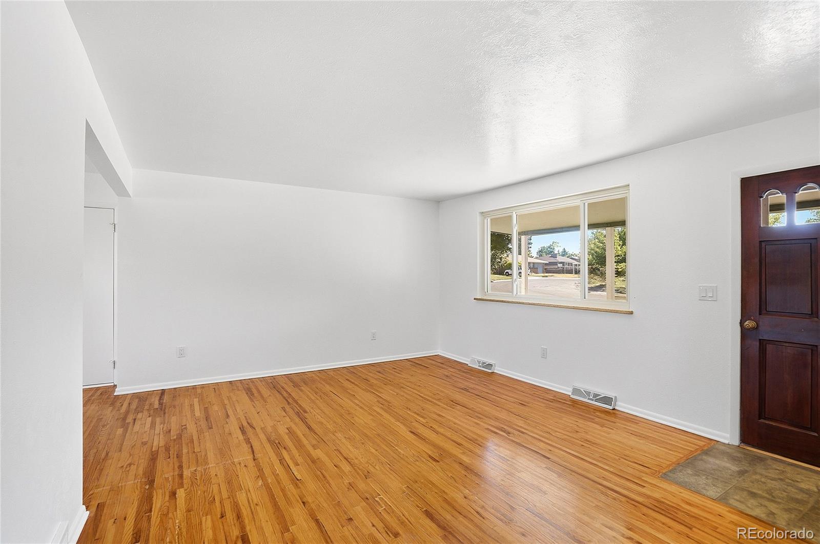 MLS Image #6 for 614 s worchester street,aurora, Colorado