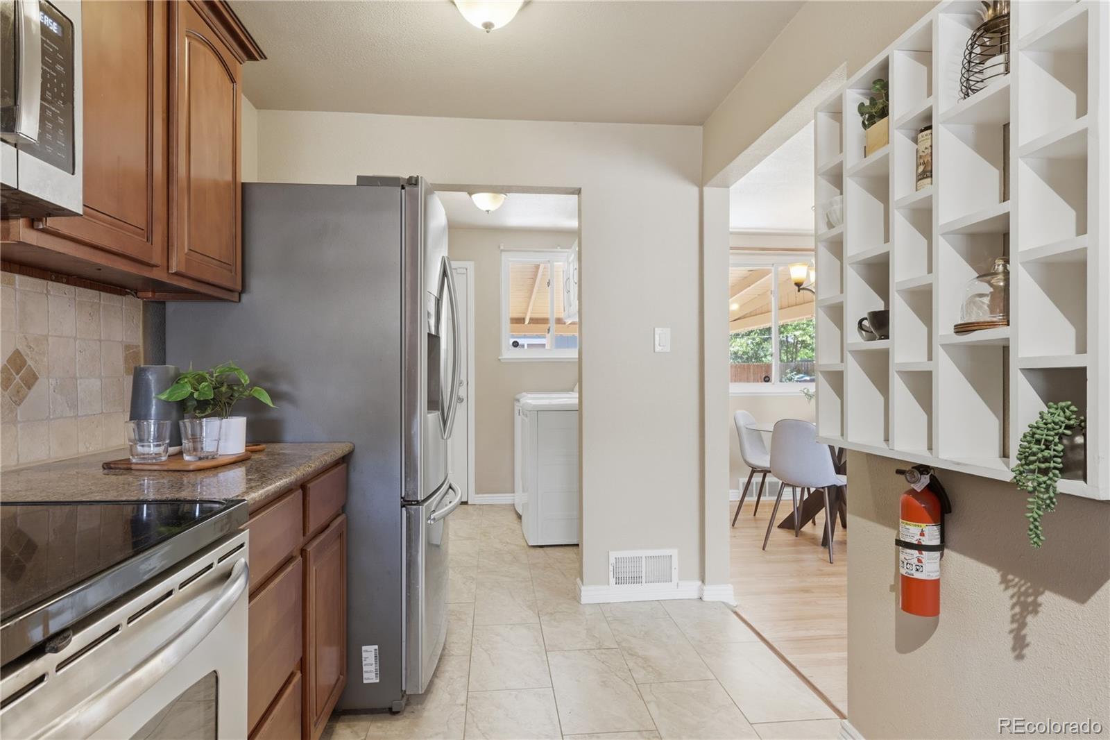 MLS Image #14 for 2870  newport street,denver, Colorado