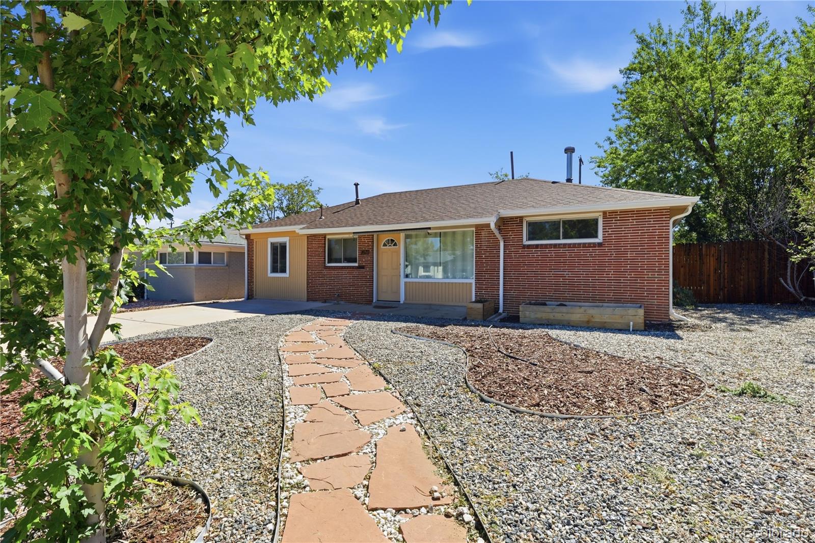MLS Image #5 for 2870  newport street,denver, Colorado