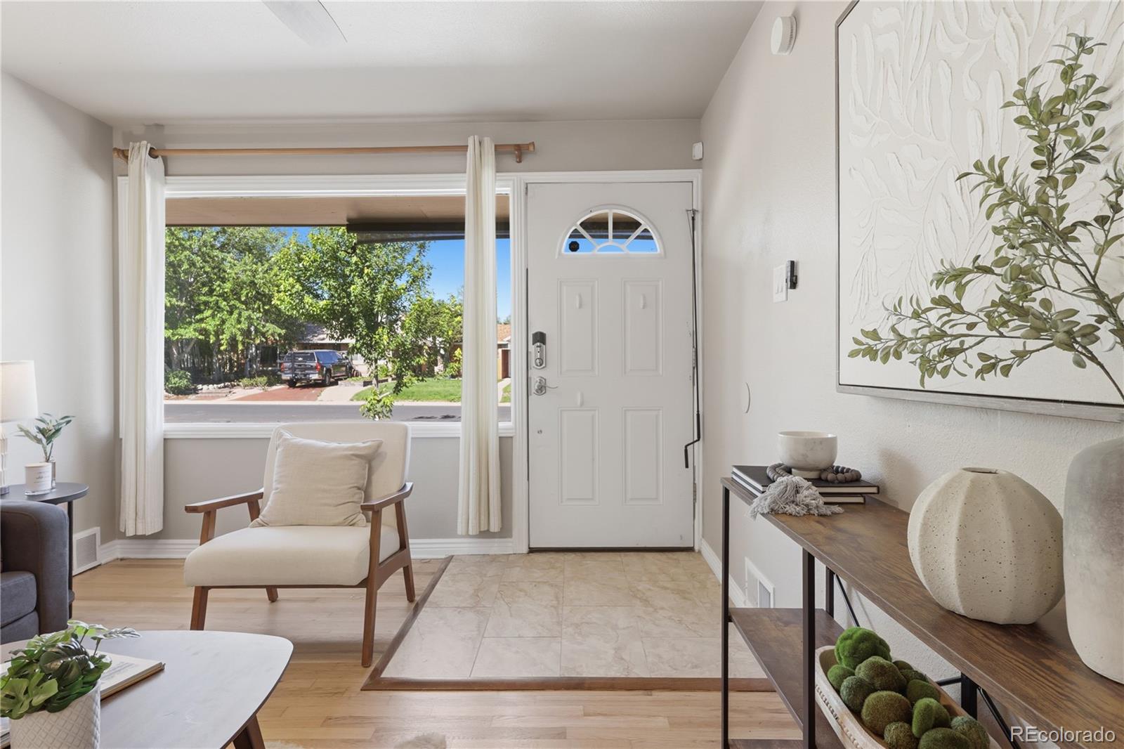 MLS Image #6 for 2870  newport street,denver, Colorado