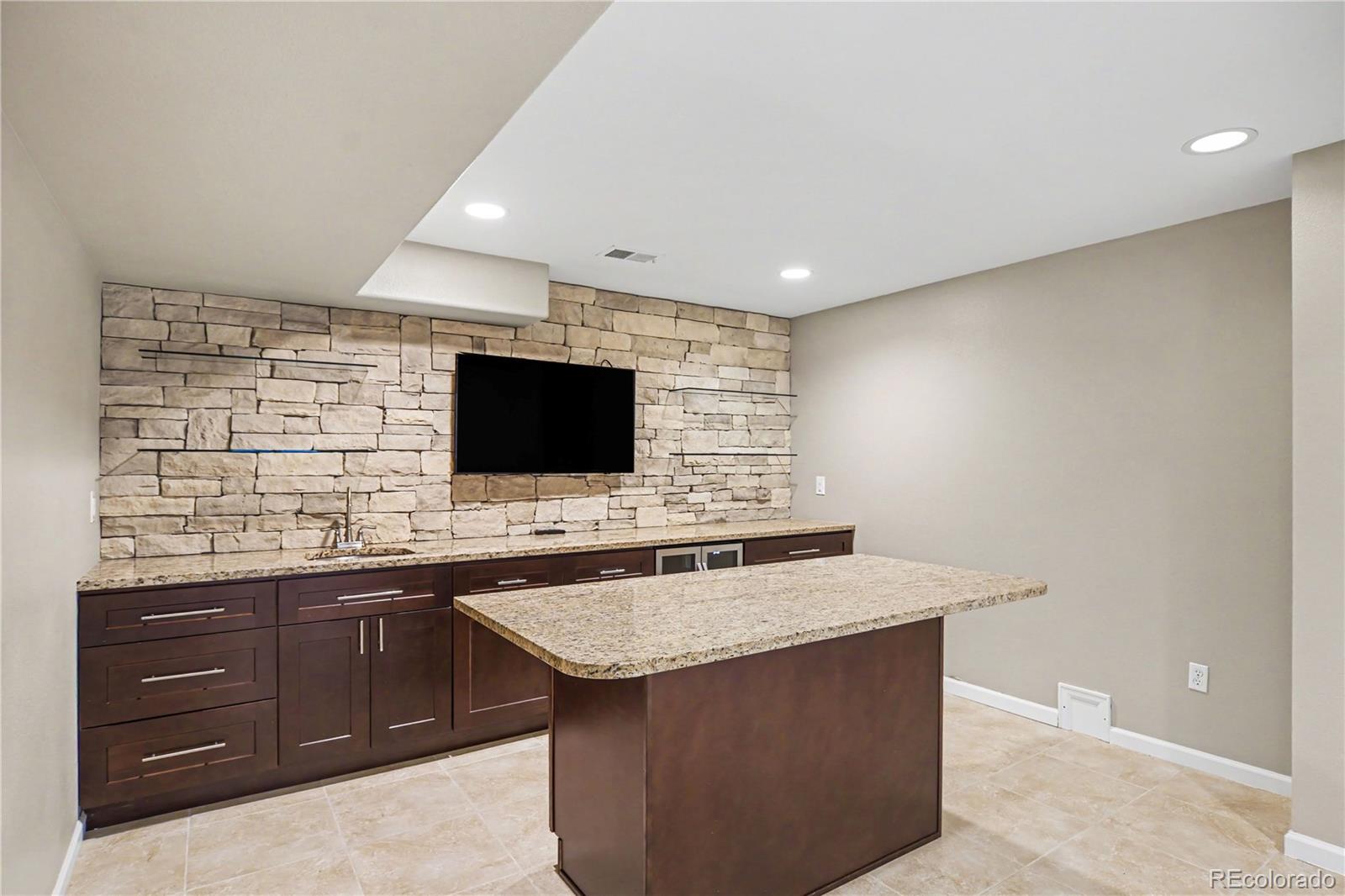 MLS Image #18 for 2807 n torreys peak drive,louisville, Colorado