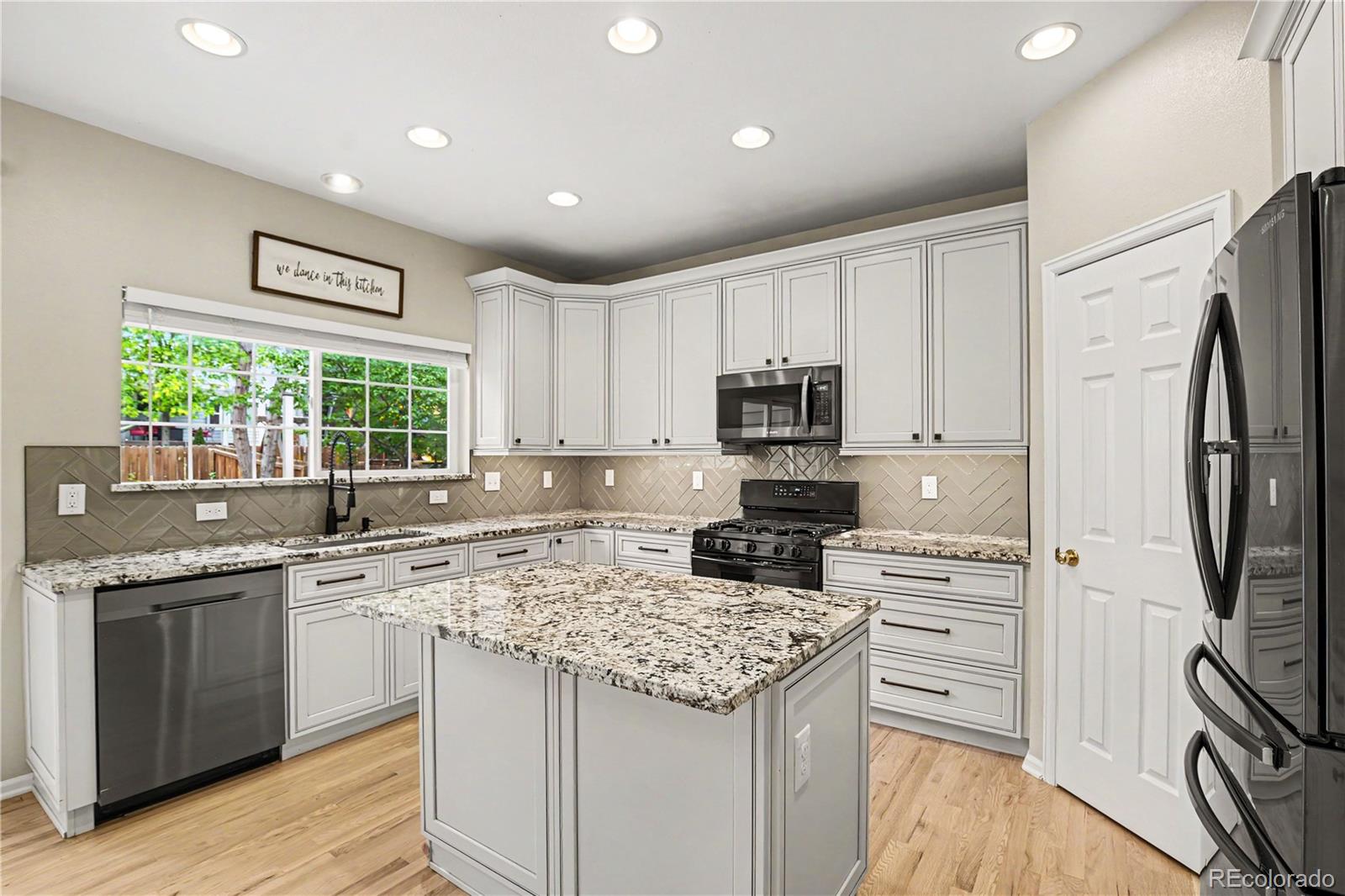 MLS Image #7 for 2807 n torreys peak drive,louisville, Colorado