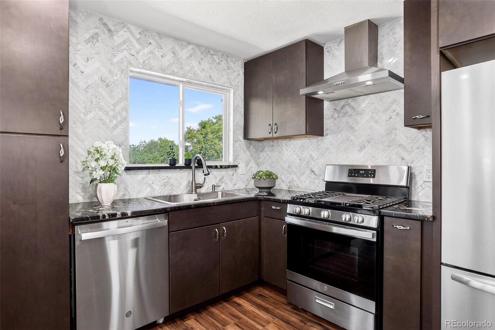 MLS Image #5 for 1672 s rifle street,aurora, Colorado