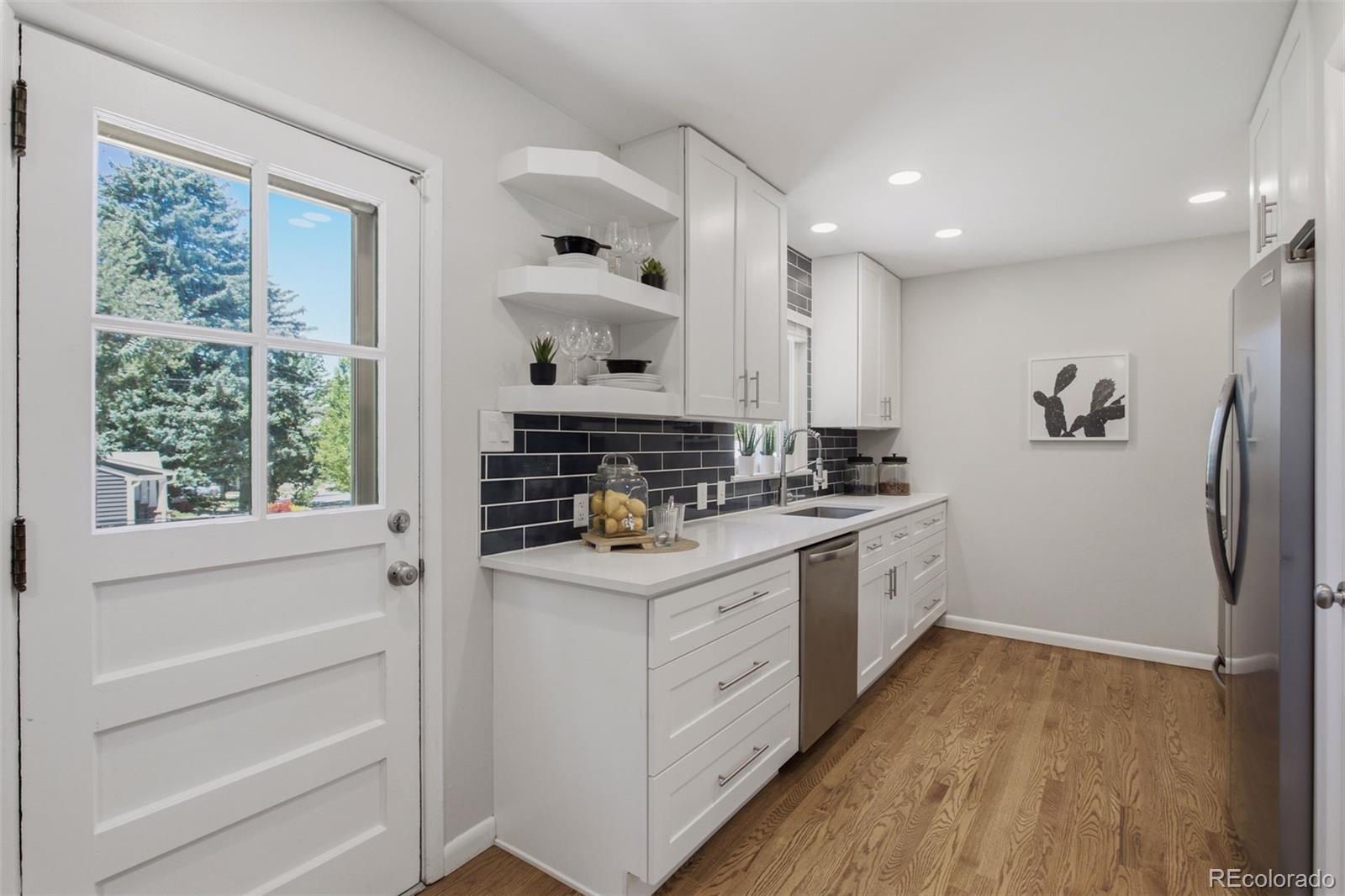 MLS Image #11 for 5301 s washington street,littleton, Colorado