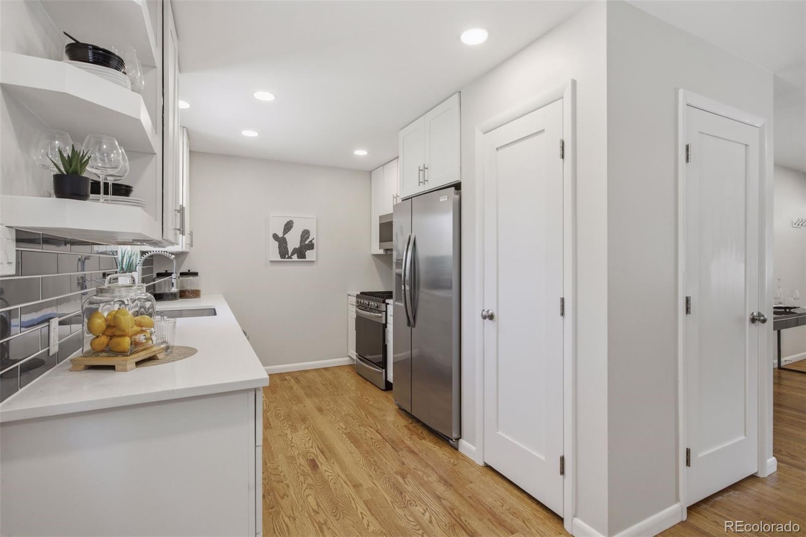 MLS Image #12 for 5301 s washington street,littleton, Colorado