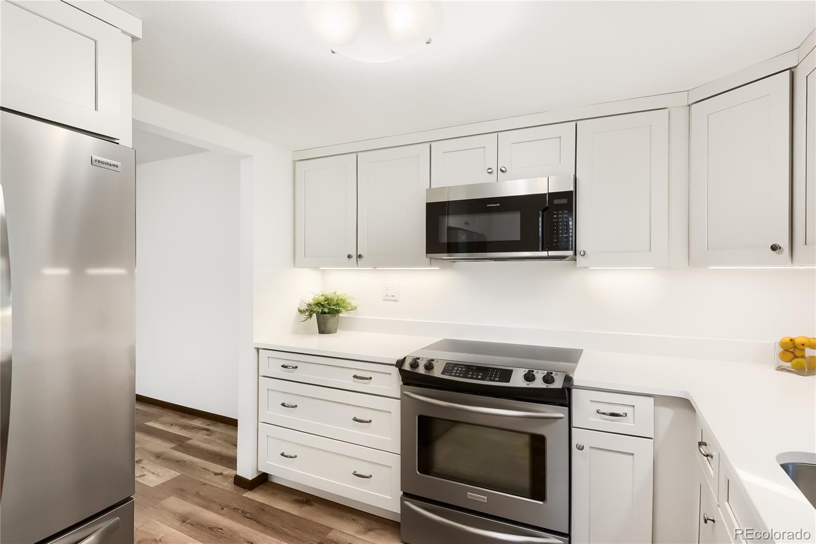 MLS Image #12 for 2901 w long drive,littleton, Colorado