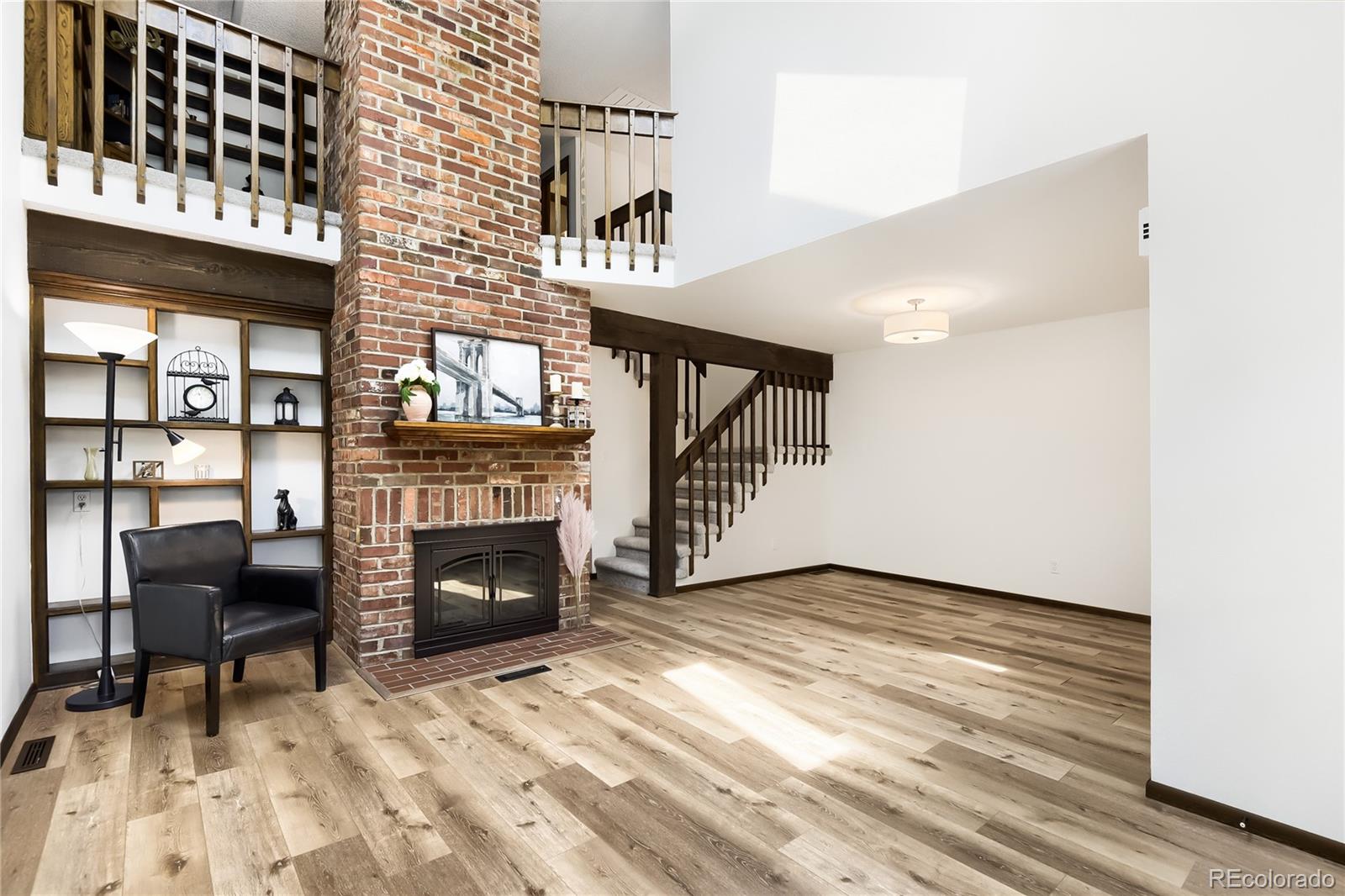 MLS Image #2 for 2901 w long drive,littleton, Colorado