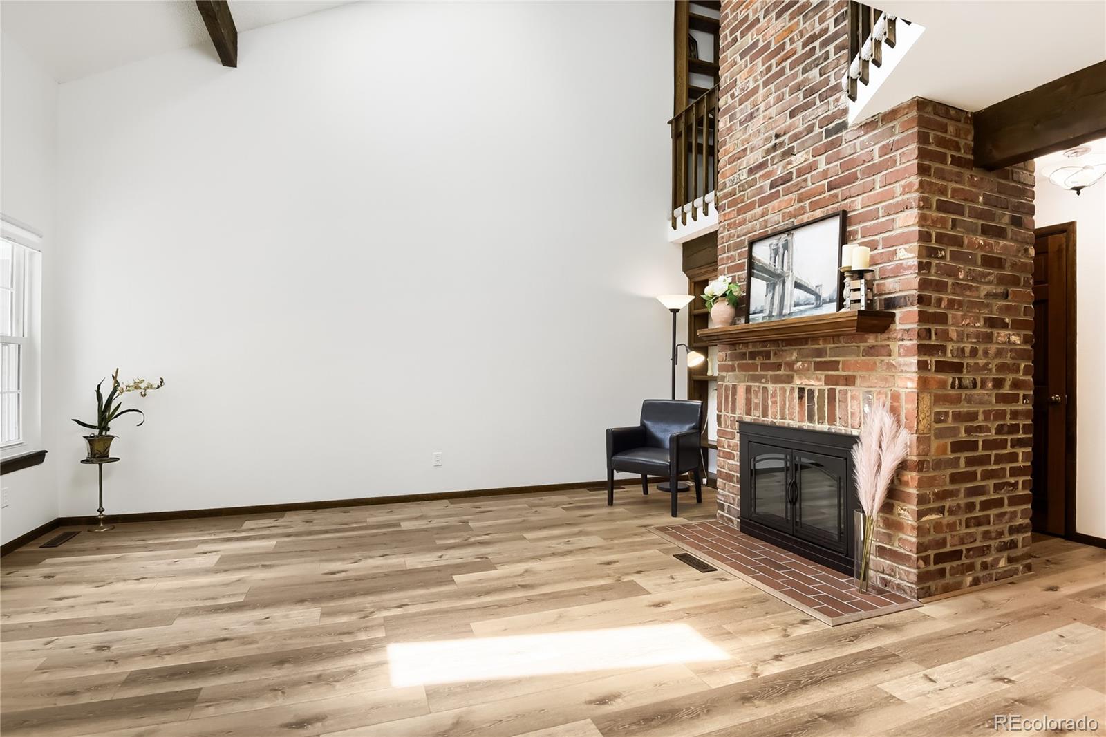 MLS Image #3 for 2901 w long drive,littleton, Colorado