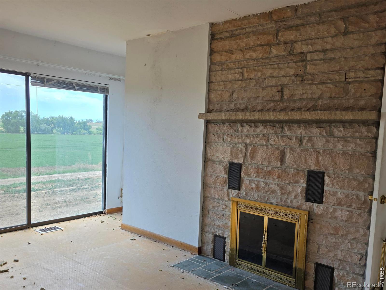 MLS Image #7 for 20219  county road 3 ,berthoud, Colorado