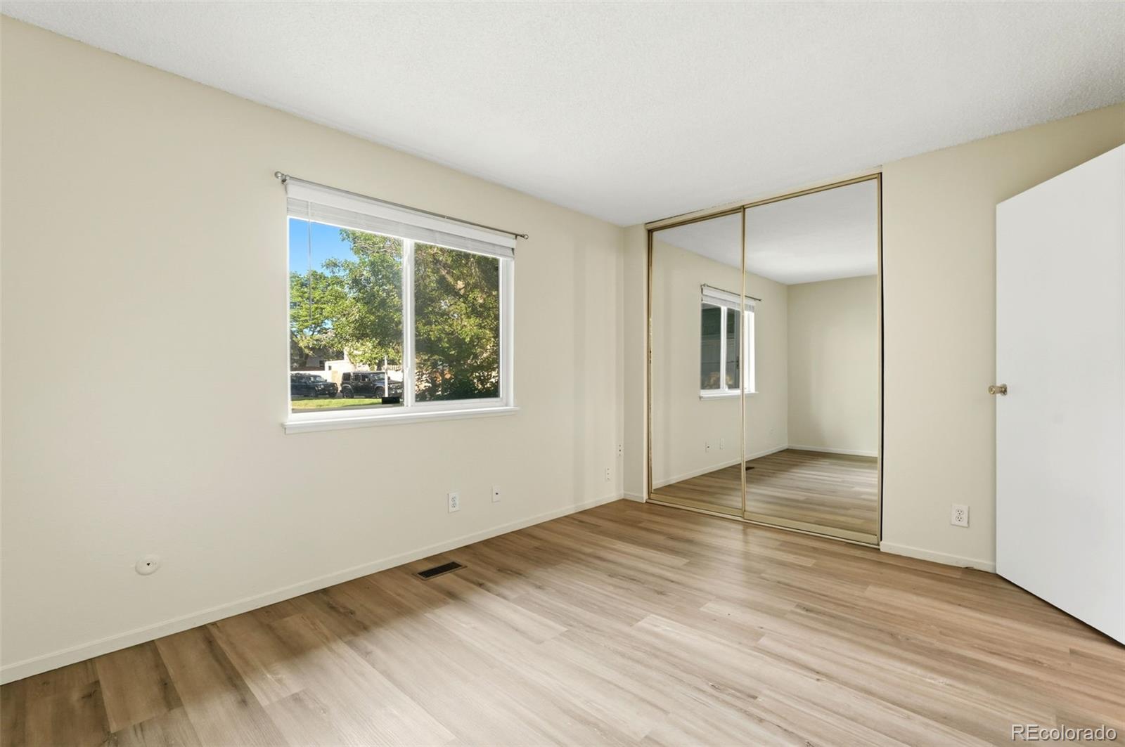 MLS Image #18 for 13361 e louisiana avenue,aurora, Colorado