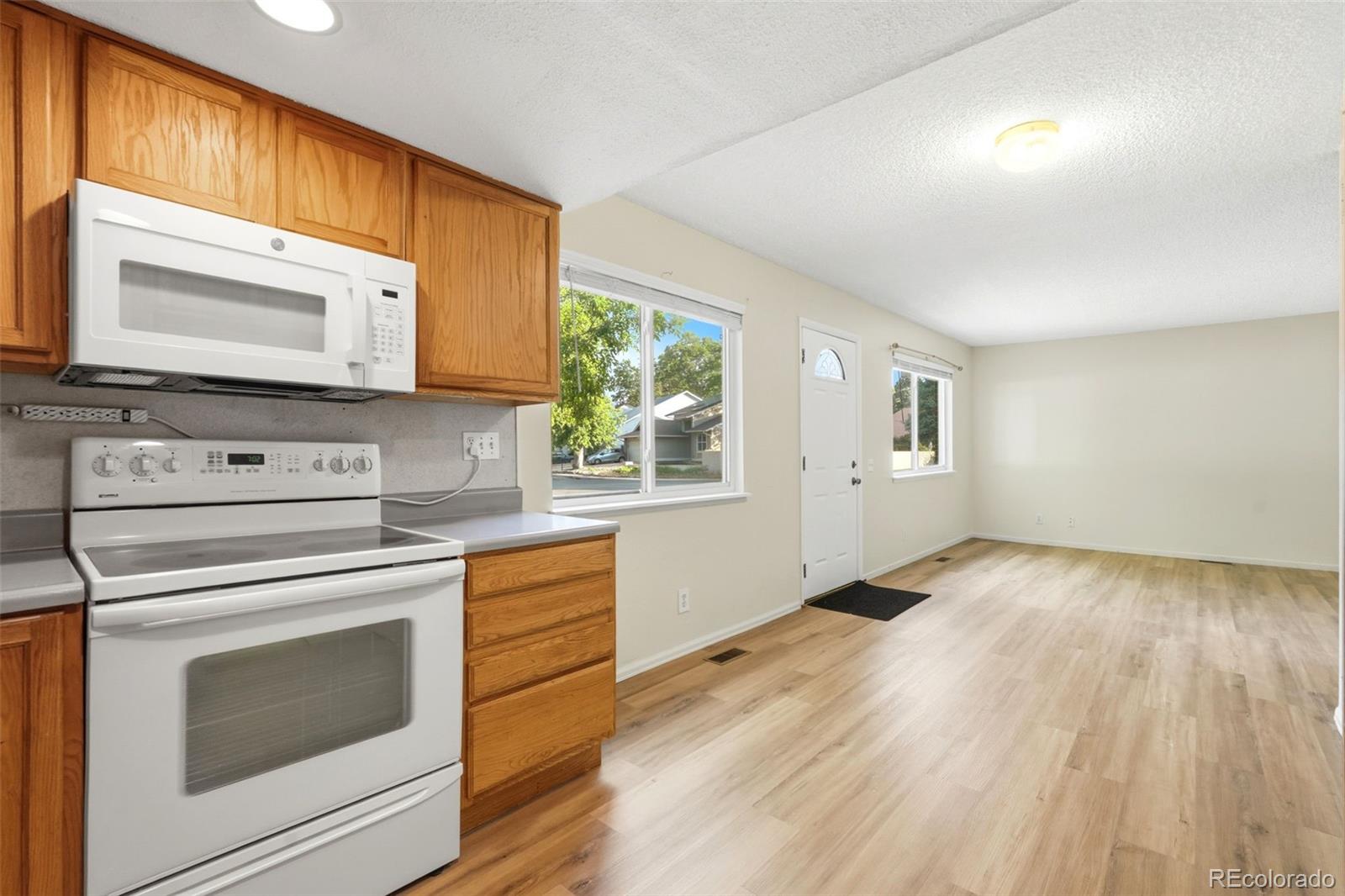 MLS Image #6 for 13361 e louisiana avenue,aurora, Colorado