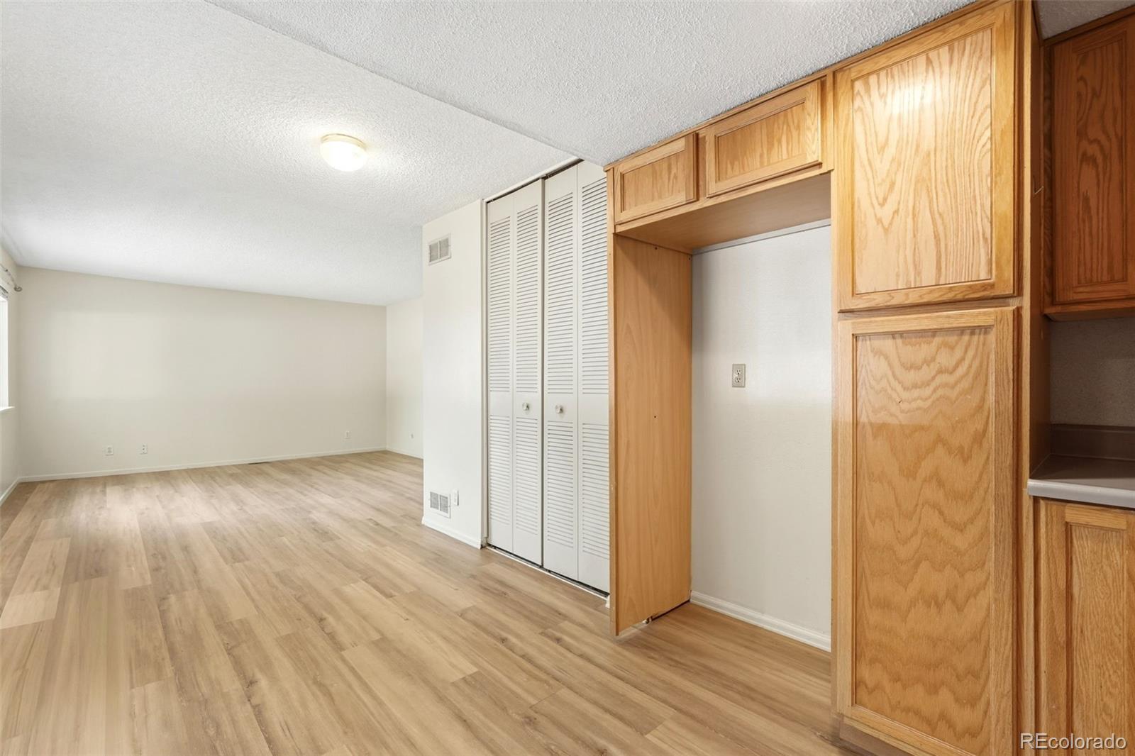 MLS Image #7 for 13361 e louisiana avenue,aurora, Colorado