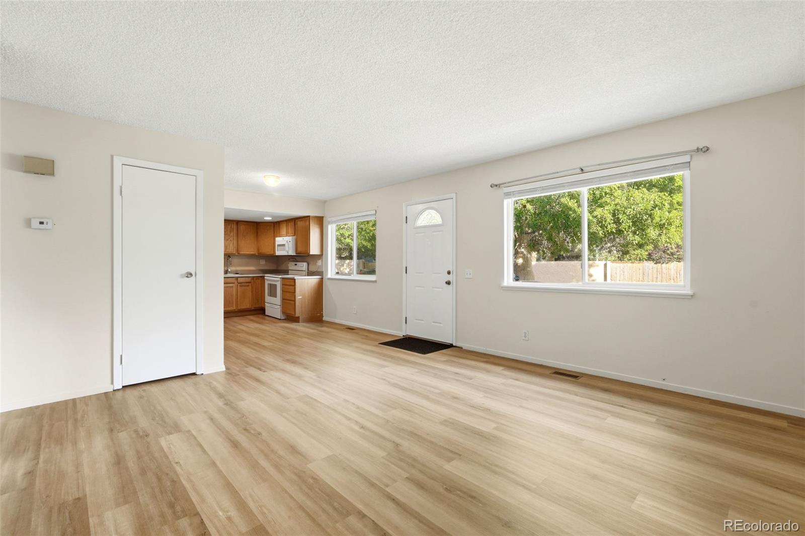 MLS Image #9 for 13361 e louisiana avenue,aurora, Colorado