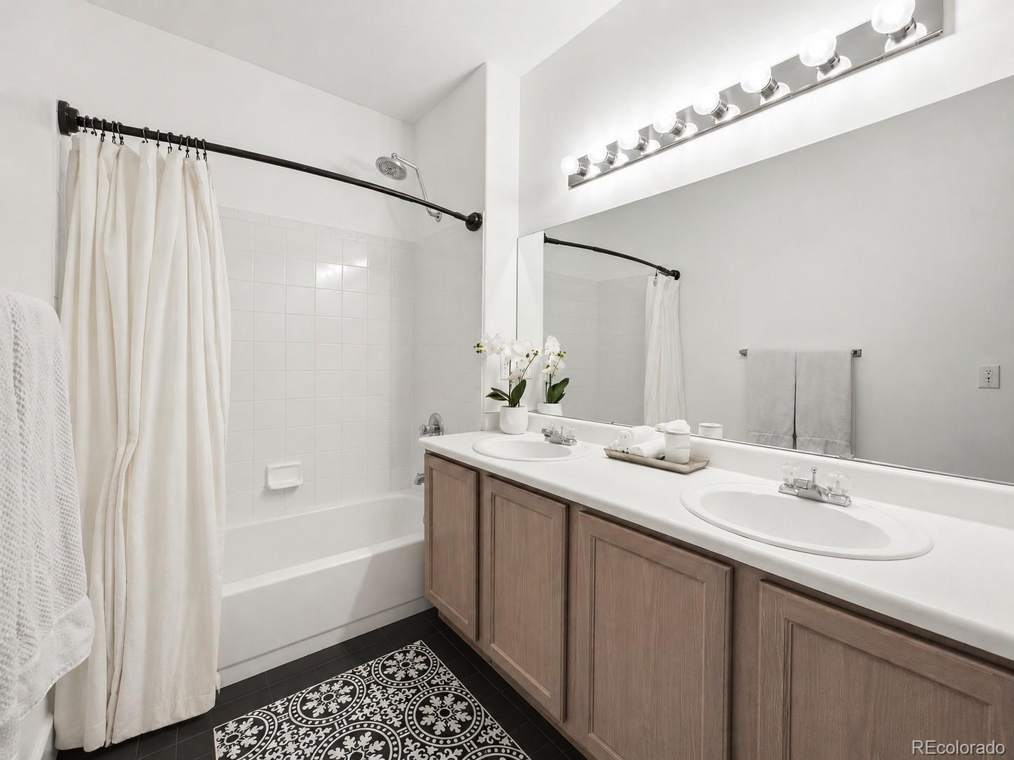 MLS Image #11 for 8500 e jefferson avenue,denver, Colorado
