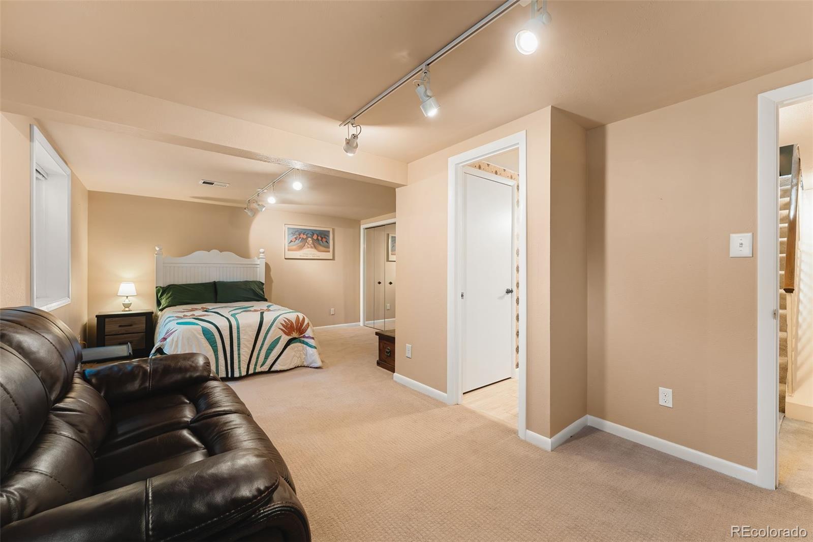 MLS Image #28 for 5816 s lupine drive,littleton, Colorado