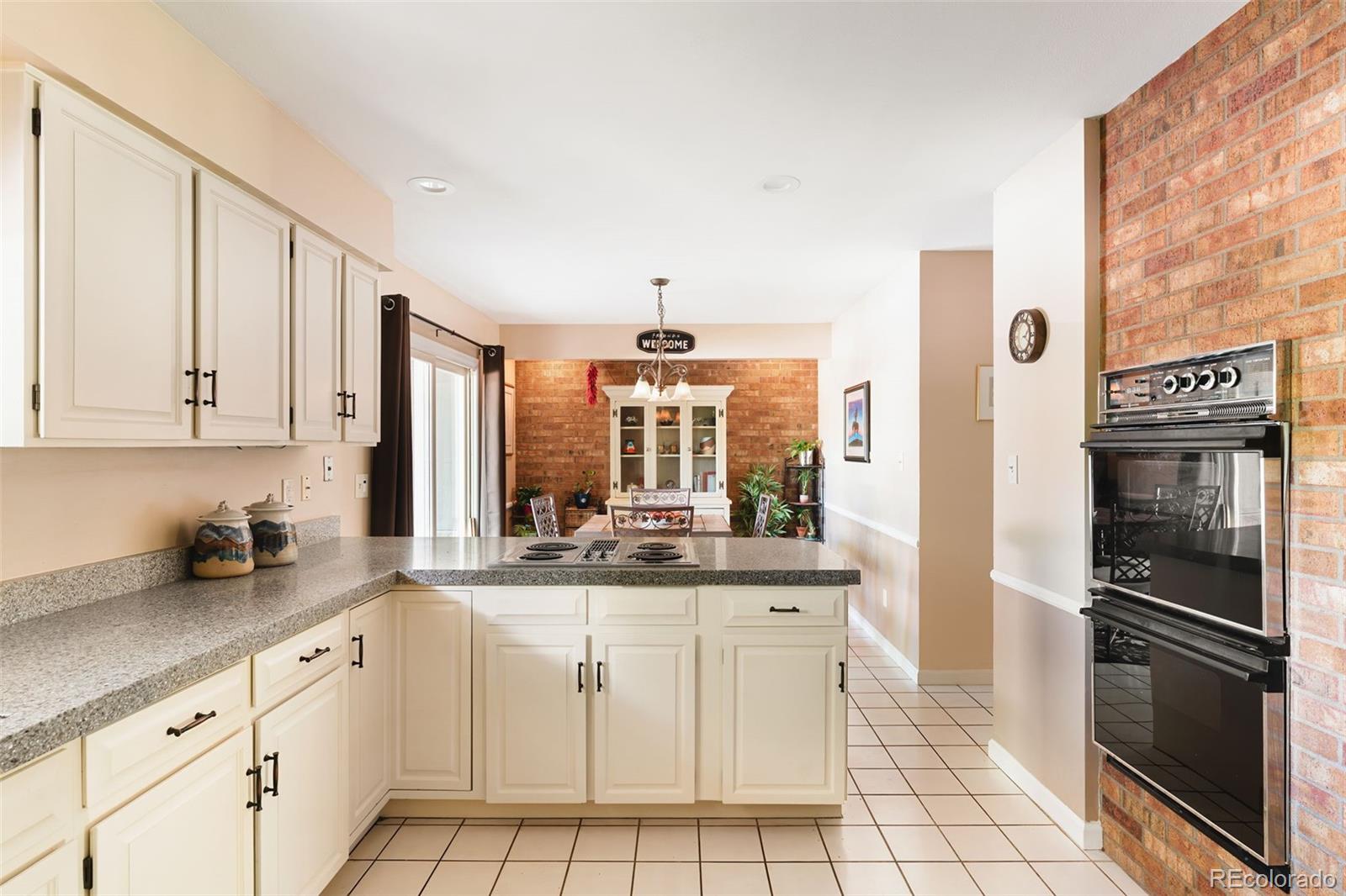 MLS Image #3 for 5816 s lupine drive,littleton, Colorado