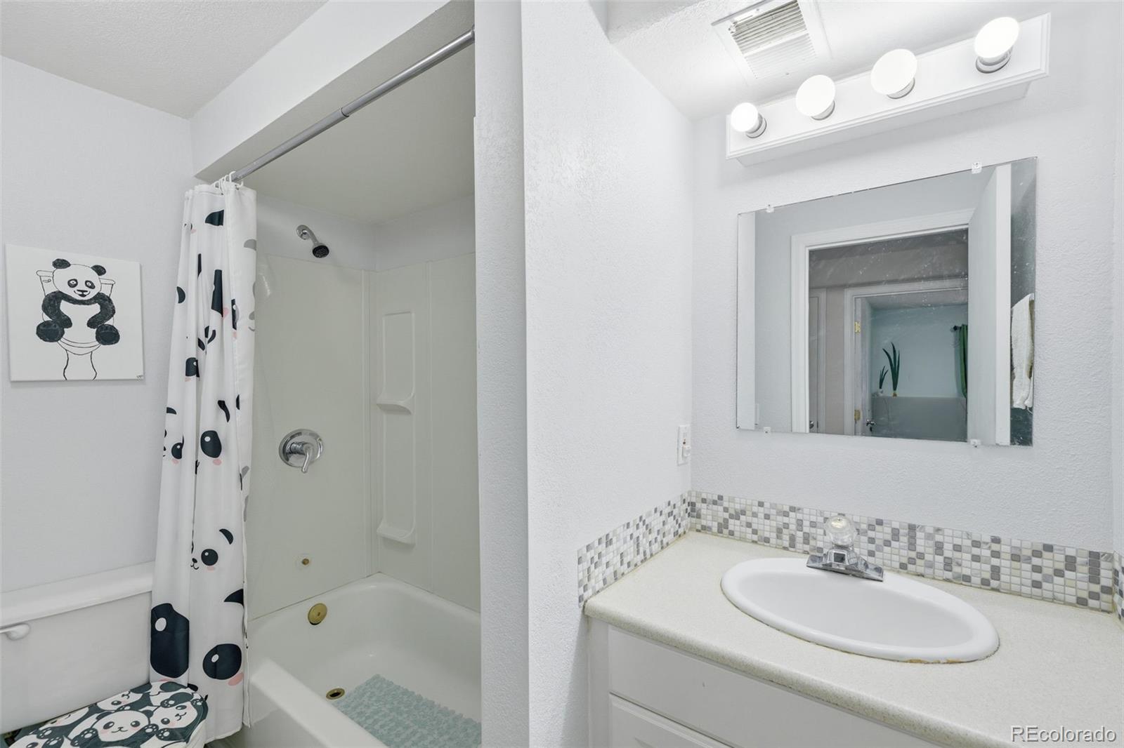 MLS Image #14 for 17082 e arkansas drive,aurora, Colorado